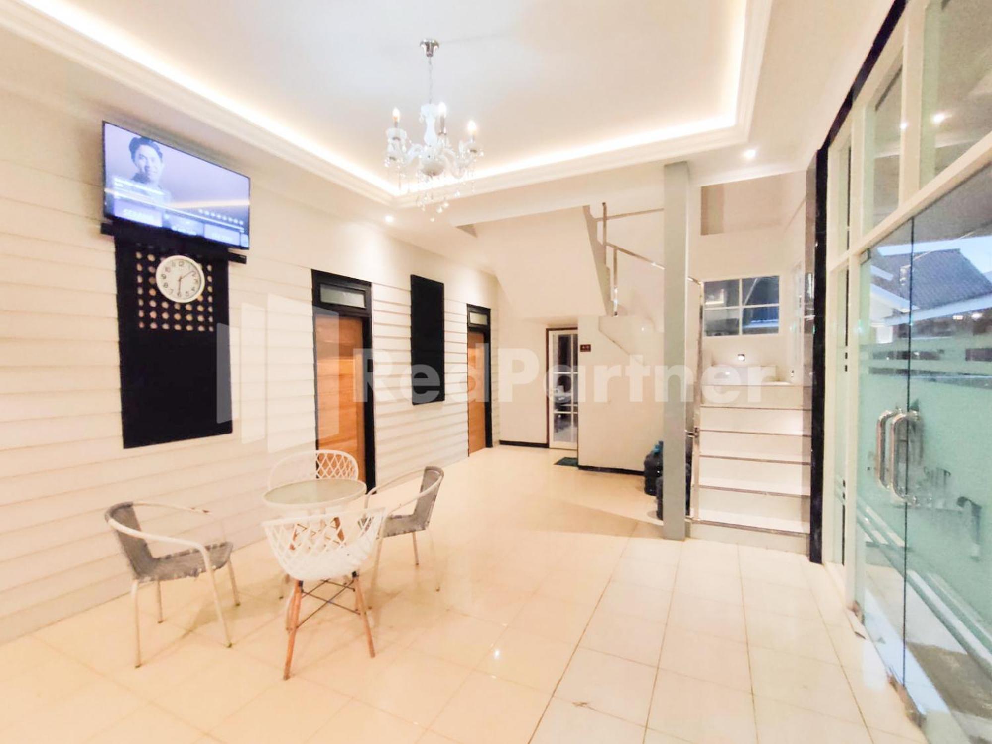 The Paragon Hotel Cilacap Redpartner Exterior foto